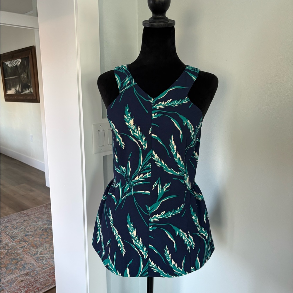 Draper James Blue Sleeveless Fitted Tank Top